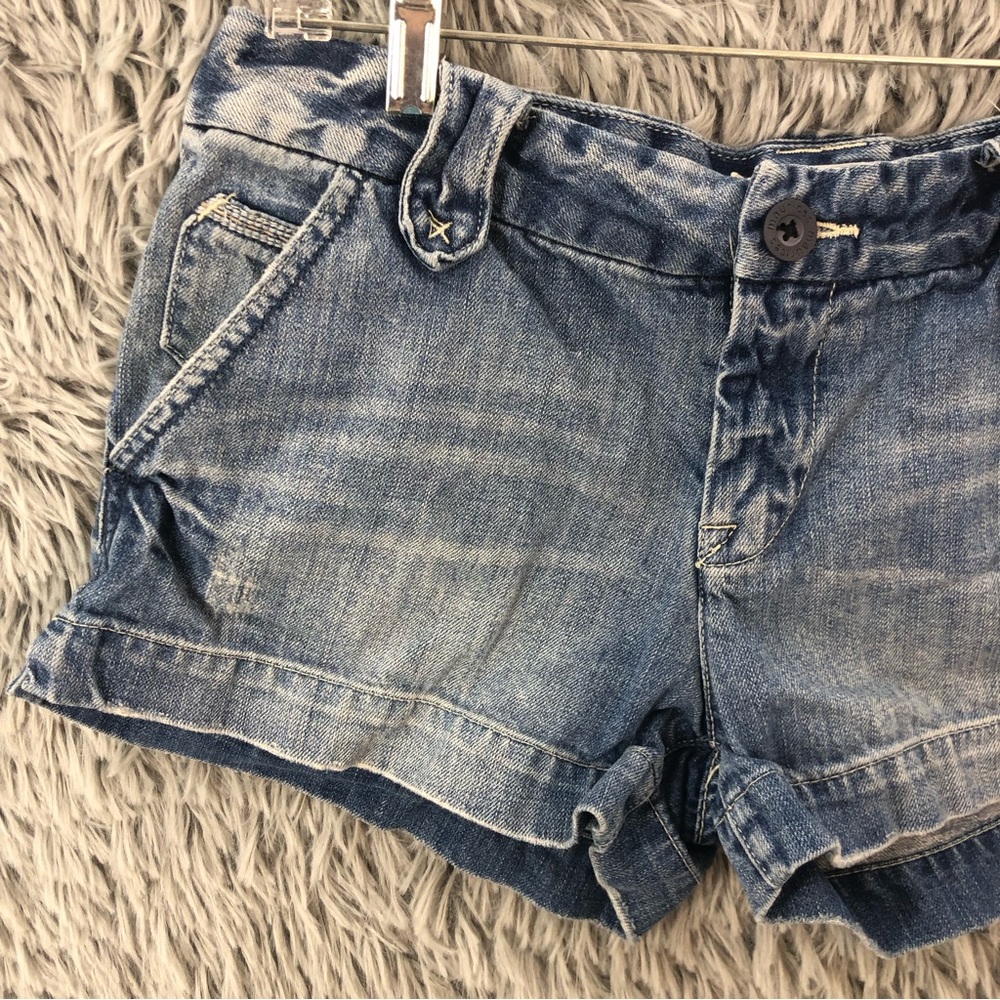 Maurices Shorts Womens Size 10 Whiskered Denim Slit Hem Blue - Picture 10 of 10